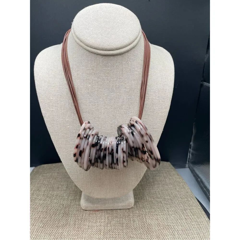 New Leather Strand Acrylic Disk Statement Necklace Chunky Gold Tone Clasp